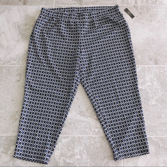 Melissa Paige Pull-On Stretch Pants Cropped Plus Size 3X NWT - Picture 3 of 9